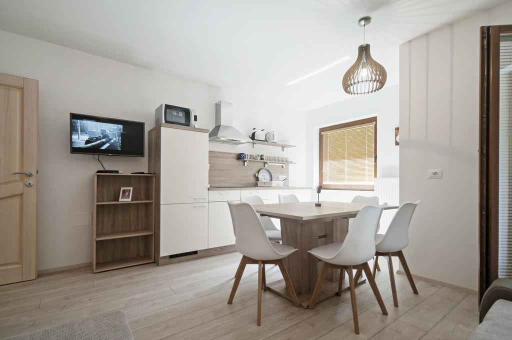 Apartments Villa Vesna Pokljuka ゴレンスカ地方 エクステリア 写真