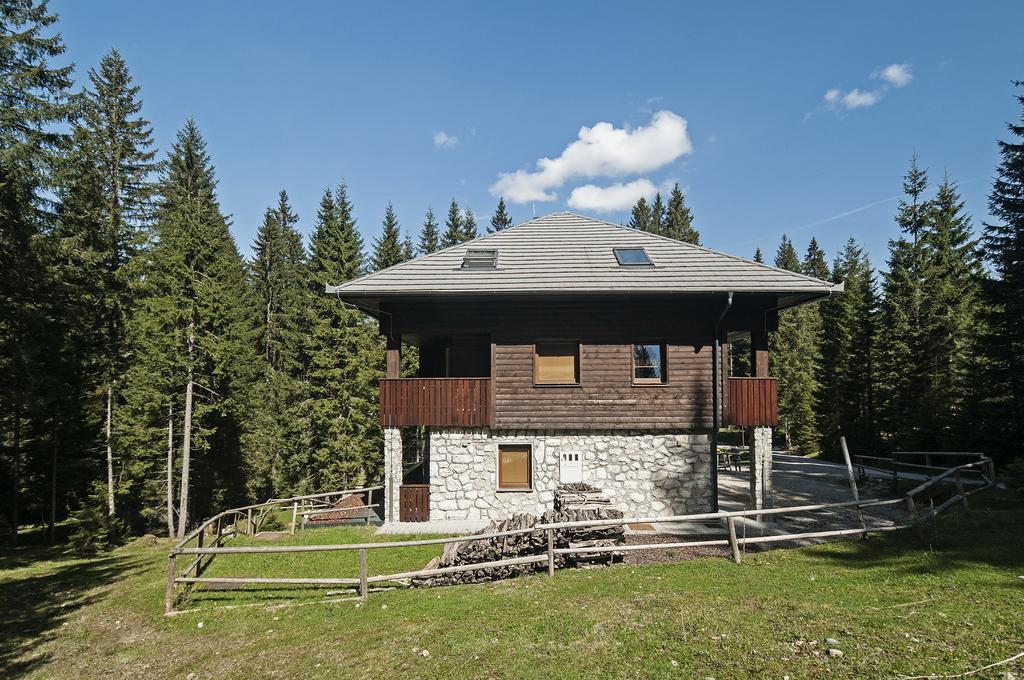 Apartments Villa Vesna Pokljuka ゴレンスカ地方 エクステリア 写真